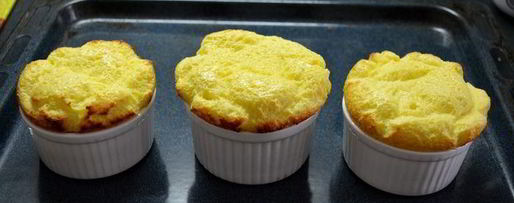 Шаг 3: сметанного соложеника с клубничным джемом