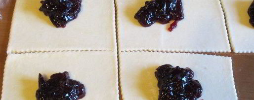 Шаг 2: творожных треугольников с джемом