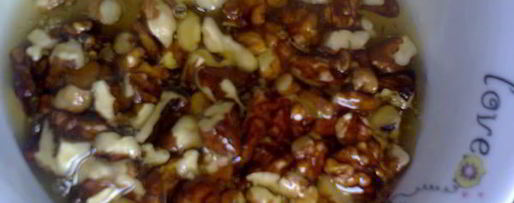 Шаг 3: грецких орехов с медом