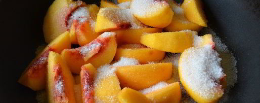 Шаг 2: карамелизированных персиков для начинки