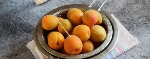 Шаг 4: компота из абрикосов с косточками на зиму