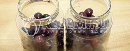 Шаг 3: компота из черешни на зиму