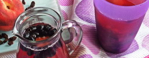 Шаг 9: компота из ревеня, черноплодки и изюма