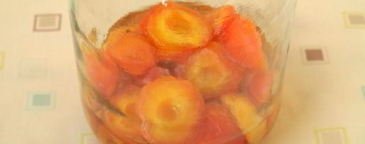 Шаг 3: компота из слив и абрикос