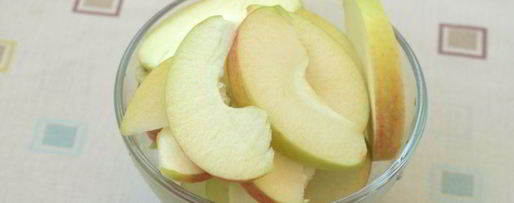 Шаг 1: компота из терна, яблок и ежевики с мятой и лимоном