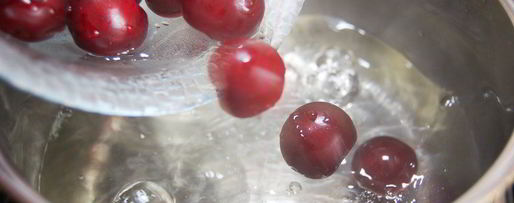 Шаг 2: компота из вишни