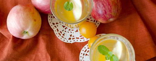 Шаг 4: компота из яблок и алычи