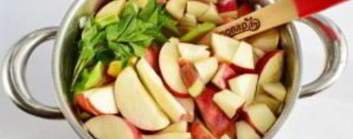 Шаг 2: компота с ревенем и яблоками