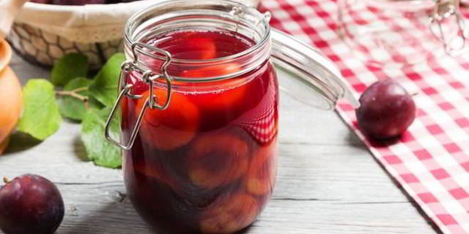 Рецепт сливового компота