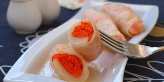 Рецепт квашеных капустных рулетиков с морковью