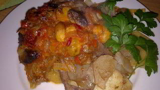 Рецепт Баранины, запеченой под острым соусом из лечо