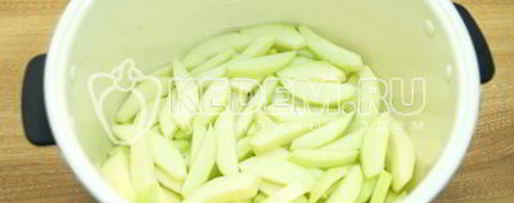 Шаг 1: лечо из кабачков в мультиварке