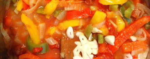 Шаг 5: лечо с колбасой