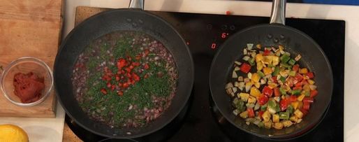 Шаг 3: пятиминутки из белого амура с лечо