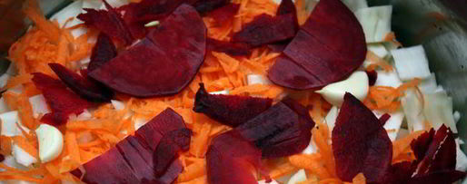 Шаг 4: капусты маринованной со свеклой