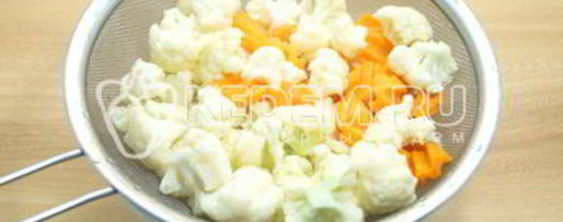 Шаг 4: маринованной цветной капусты с морковью