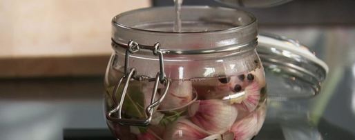 Шаг 1: маринованного чеснока