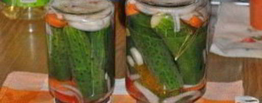 Шаг 7: маринованных огурцов с морковкой и луком
