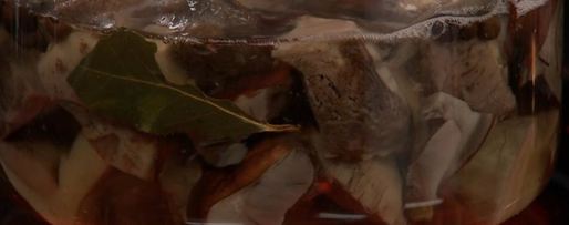 Шаг 2: маринованных подосиновиков с можжевельником