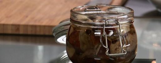 Шаг 3: маринованных подосиновиков с можжевельником