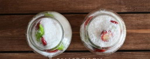 Шаг 4: перца острого, маринованного холодным способом