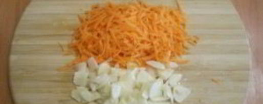 Шаг 2: огурчиков с морковью на зиму