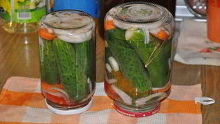 Рецепт Огурцов с морковью на зиму