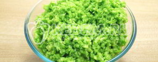 Шаг 1: пасты из чесночных стрелок на зиму заморозка