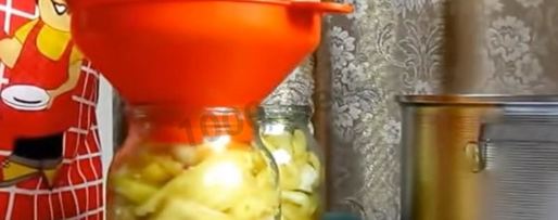 Шаг 9: перца с яблокамии на зиму