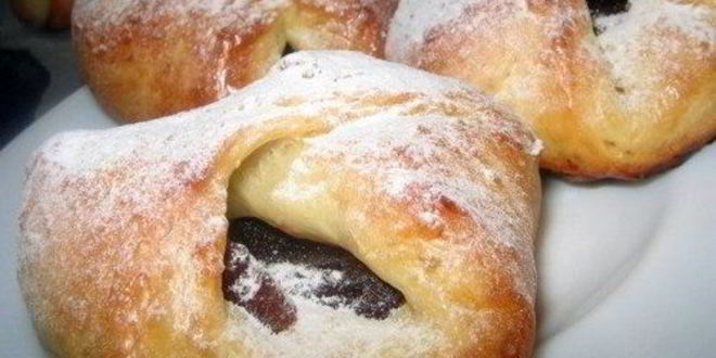Рецепт булочек подушечки с клубничным повидлом