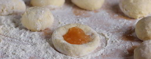 Шаг 9: пончиков с повидлом