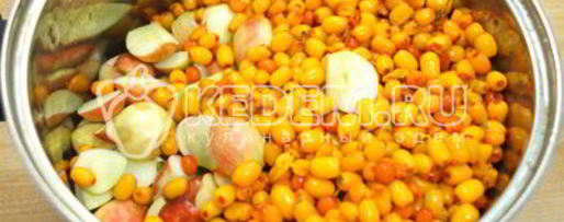 Шаг 4: повидла из яблок с облепихой