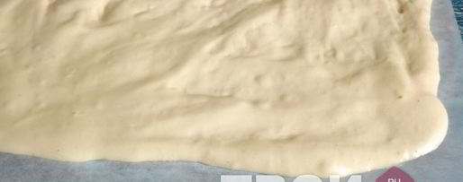 Шаг 5: рулета с повидлом и арахисом