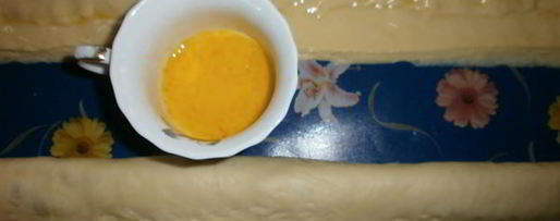 Шаг 9: слойки с повидлом