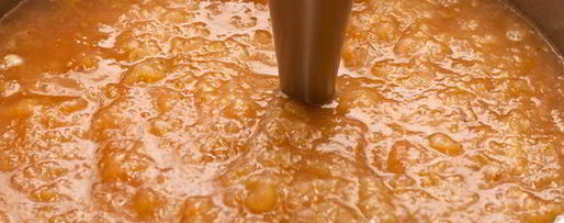 Шаг 3: яблочного повидла с красной смородиной