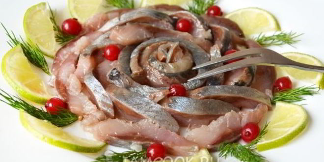 Рецепт малосольной селедки для праздника