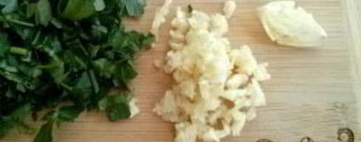 Шаг 3: малосольных баклажанов с чесноком