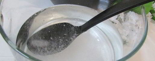 Шаг 3: малосольных огурчиков в минеральной воде