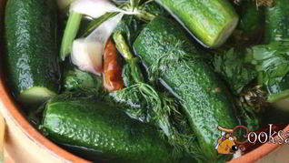 Рецепт Малосольных огурцов в минеральной воде на зиму