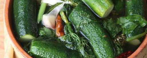 Шаг 3: малосольных огурцов в минеральной воде на зиму