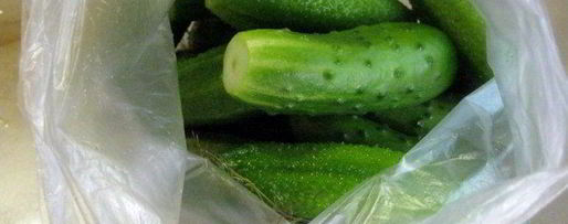 Шаг 3: малосольных огурцов