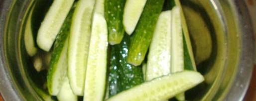 Шаг 1: огурцов малосольных