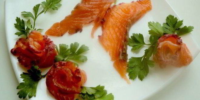 Рецепт семги малосольной с черной смородиной