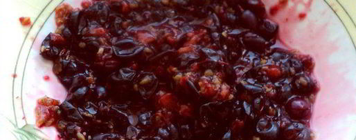 Шаг 1: семги малосольной с черной смородиной