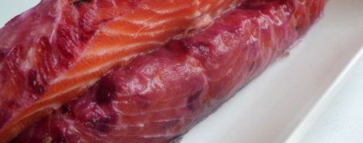 Шаг 3: семги малосольной с черной смородиной