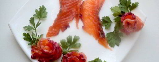 Шаг 4: семги малосольной с черной смородиной