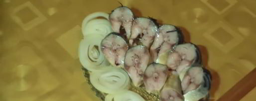 Шаг 4: скумбрии малосольной