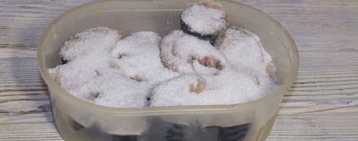 Шаг 3: слабосоленой скумбрии