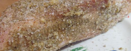 Шаг 4: соленого сала с перцем и чесноком