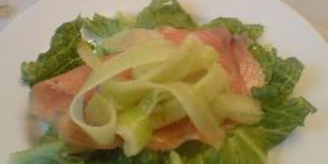 Рецепт соленого лосося с огурцом